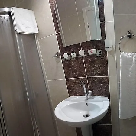 Tuzla Hilal Κωνσταντινούπολη