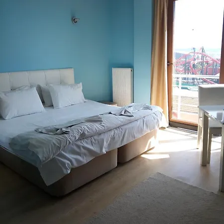 Tuzla Hilal Hotel *